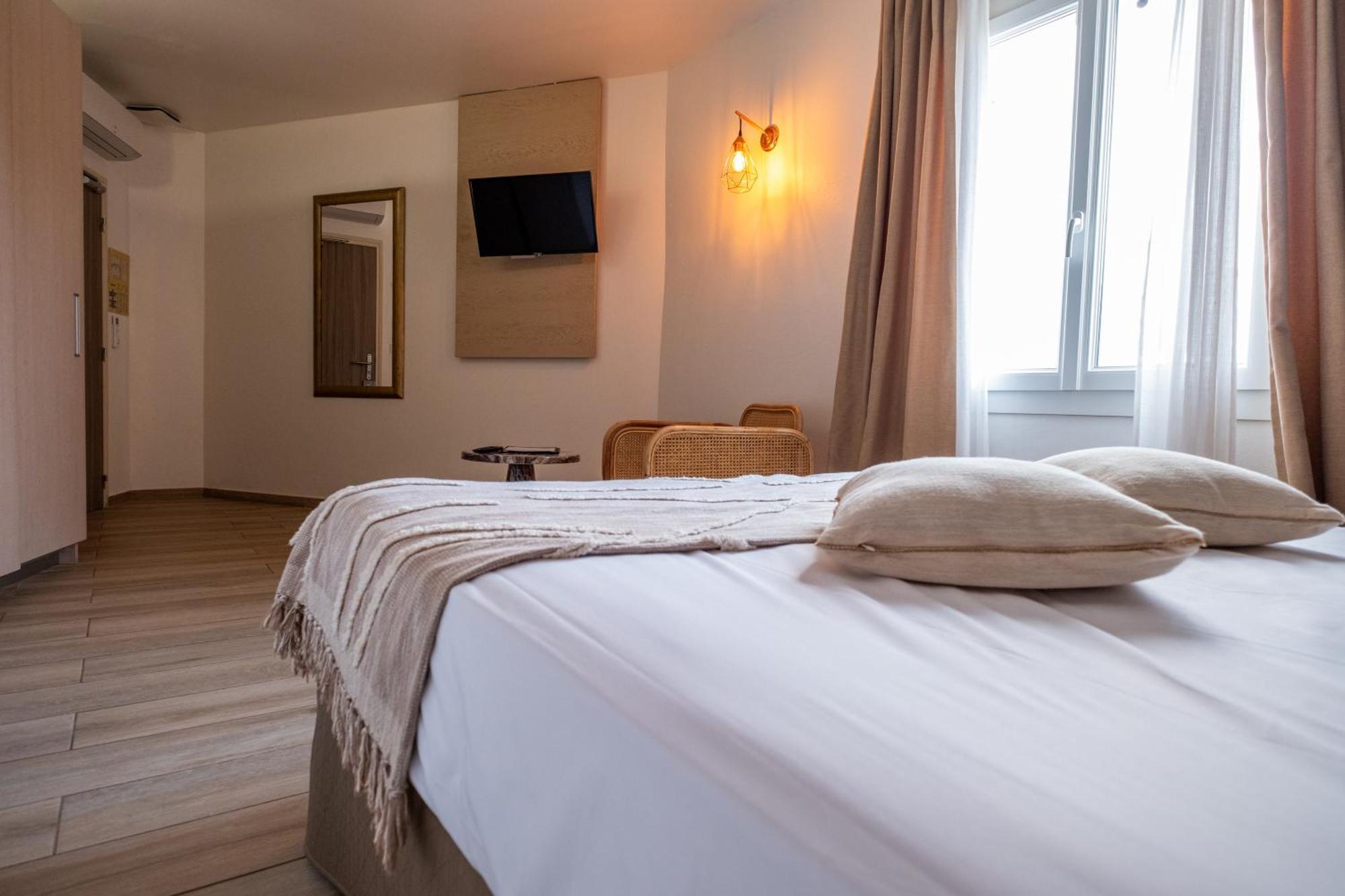 Hotel & Restaurant Les Mouettes Belgodère Zewnętrze zdjęcie